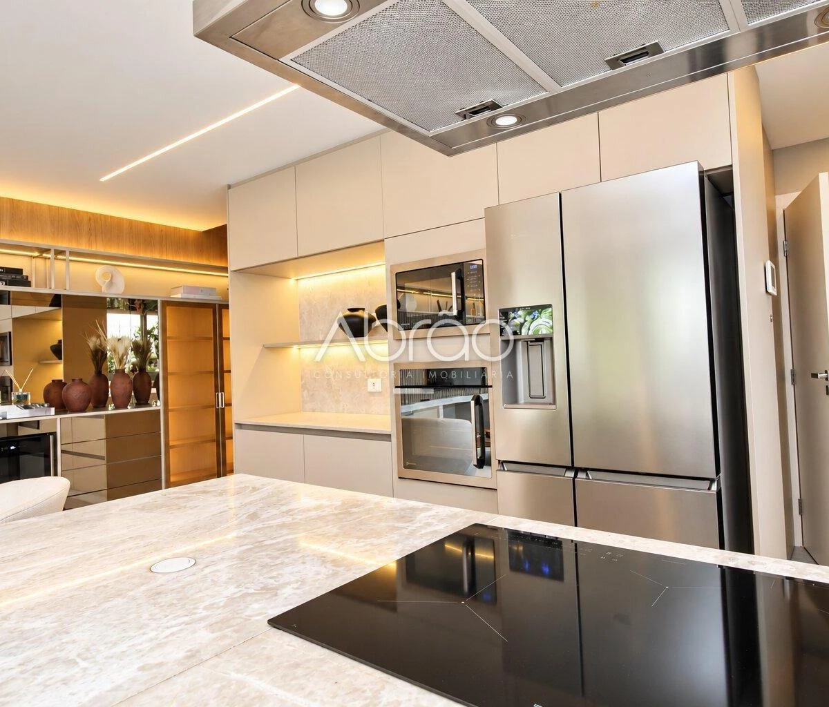 3-bedroom apartment with floor-to-ceiling windows — photo 33