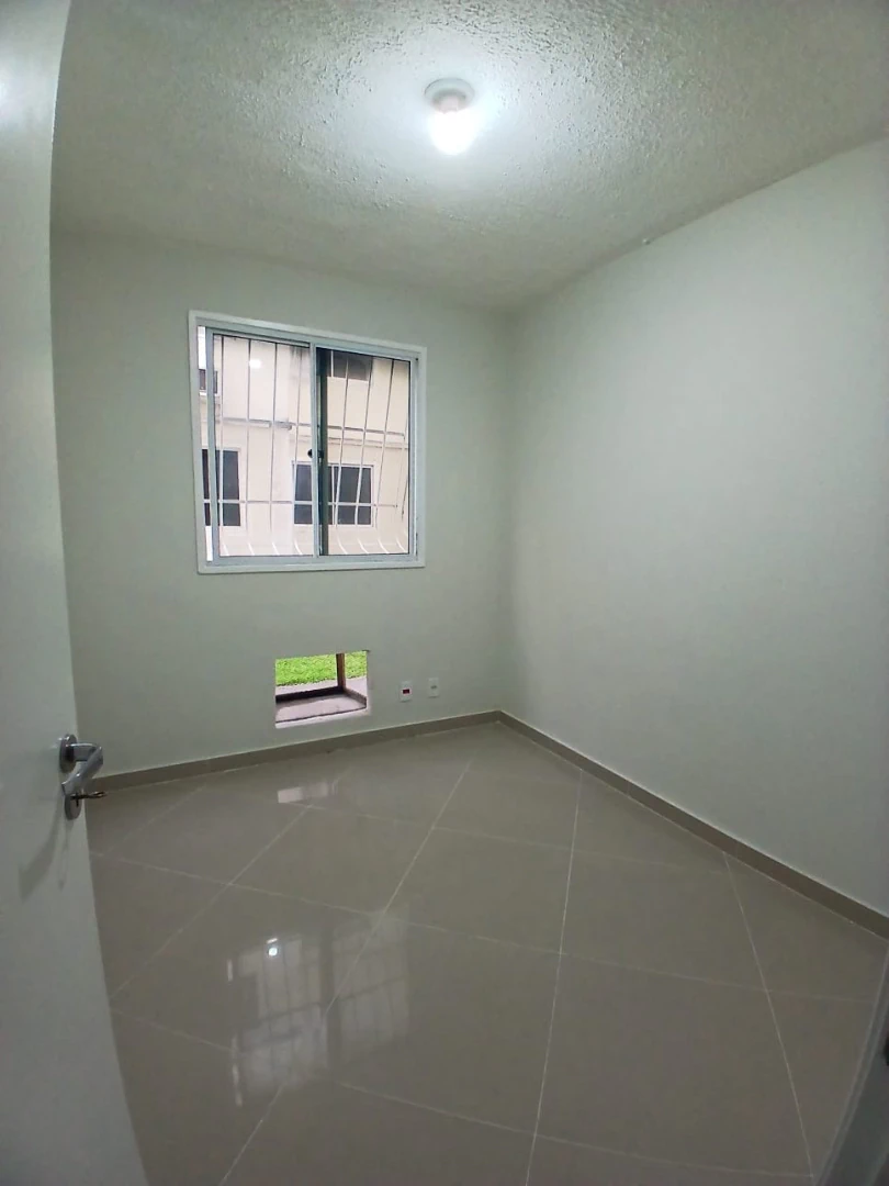 Apartamento de 2 quartos em condomínio com piscina — photo 12
