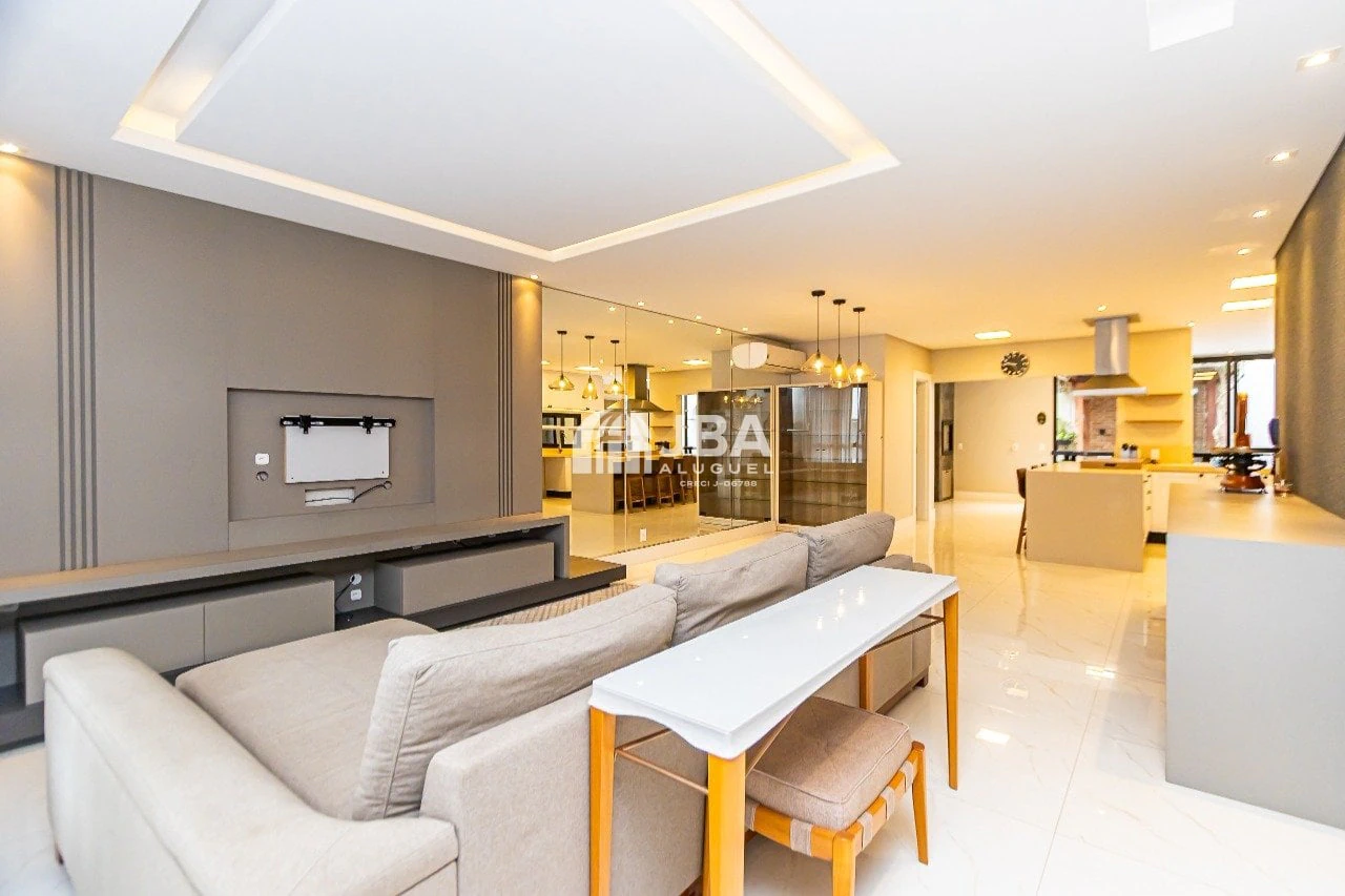 Condo house with 3 bedrooms and 306 m²