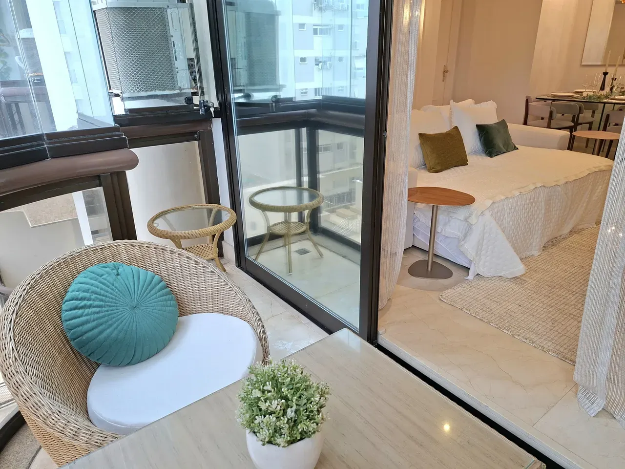 2-bedroom apartment in a building with a sauna — photo 29
