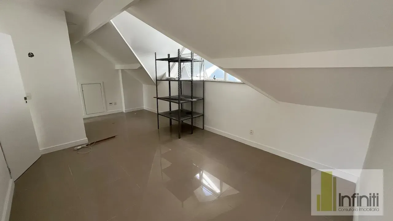 4 quartos e churrasqueira privativa: casa de 350 m² — photo 16