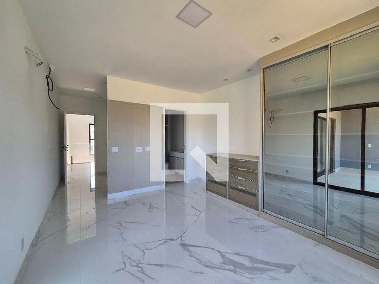 5-bedroom house with floor-to-ceiling windows — photo 45