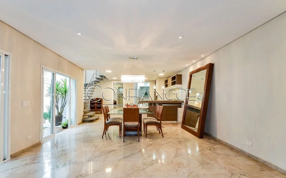 Камін та 4 спальні: будинок 250 м² — photo 3