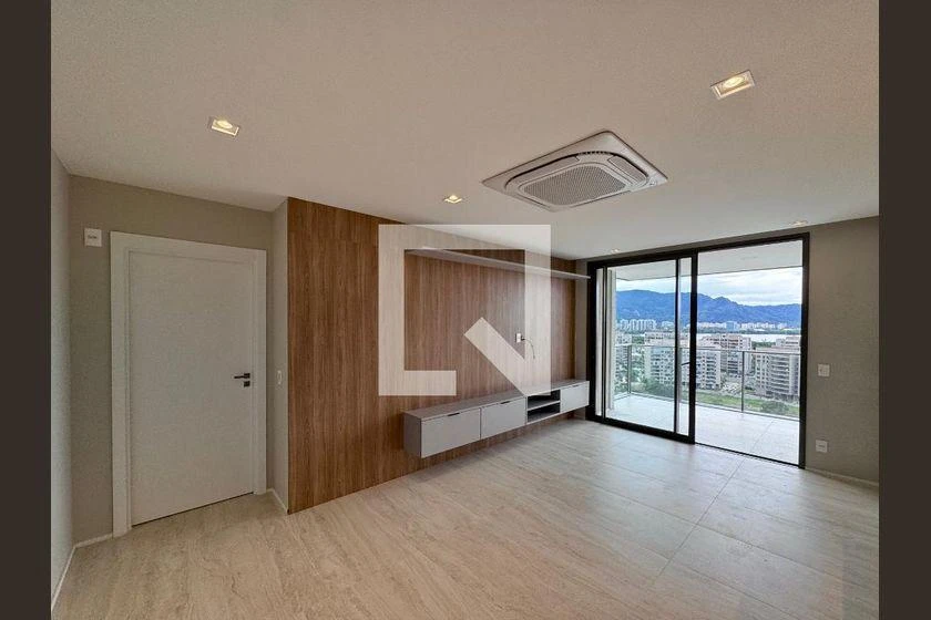 Rental apartment with 3 en-suite bedrooms and 130 m² — photo 28