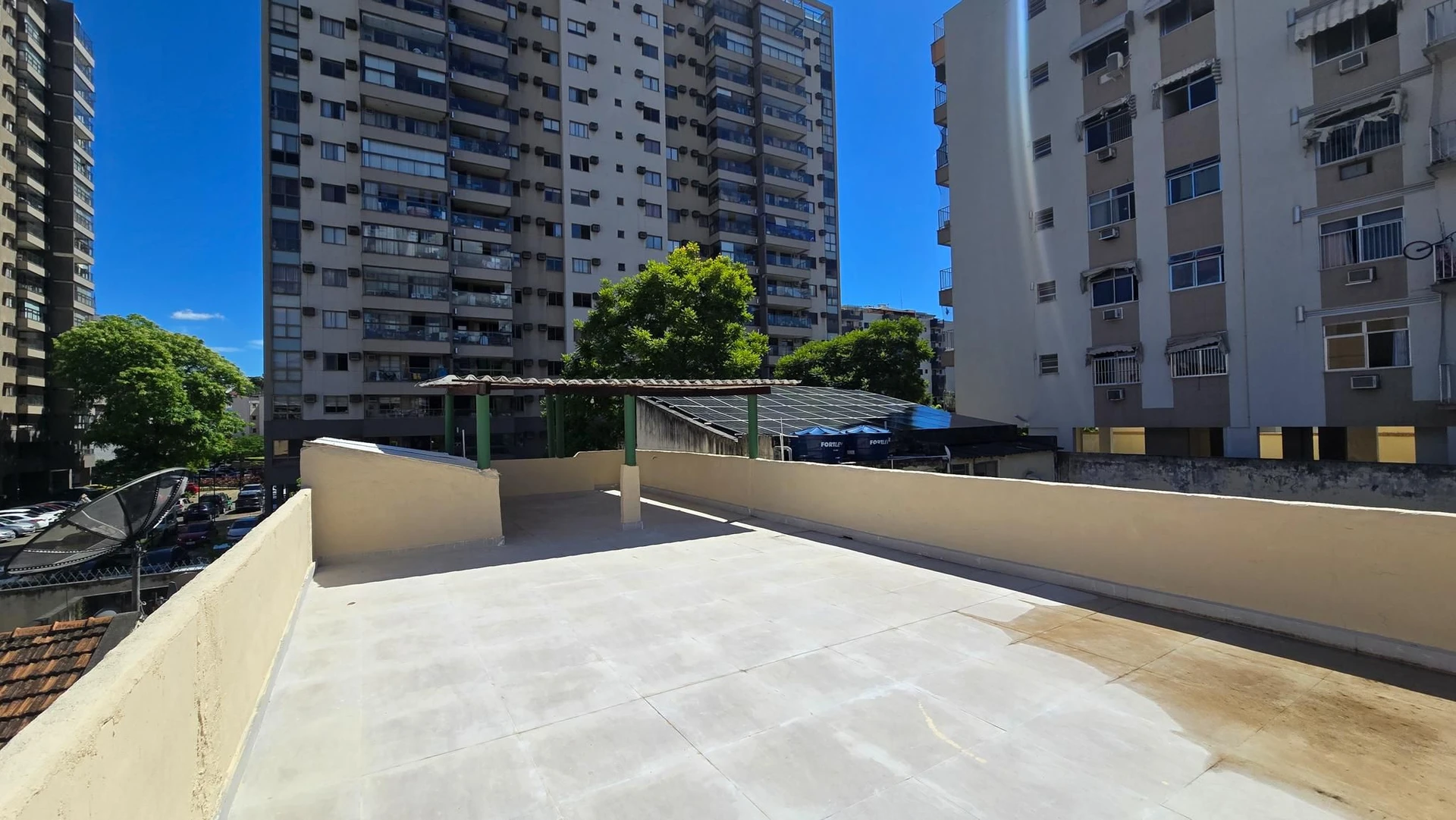 Rental apartment with 2 bedrooms and 1 bathroom — photo 18
