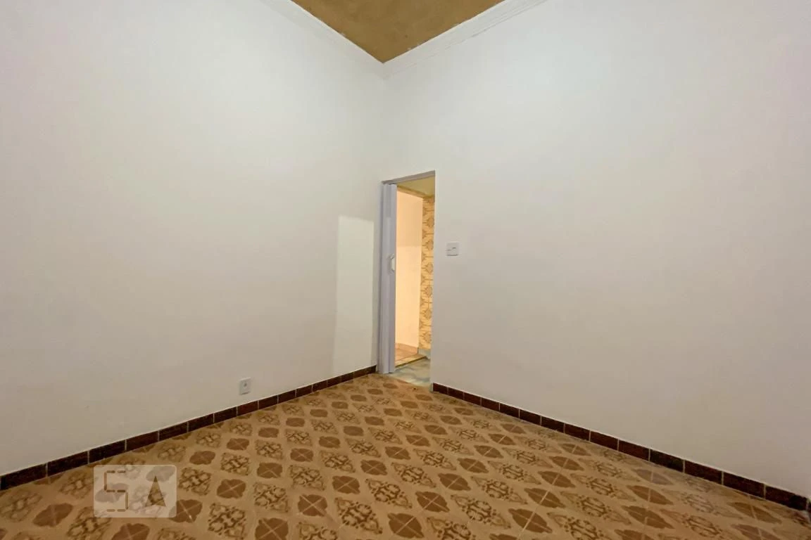 1-bedroom apartment with 1 parking space and pets allowed — photo 11