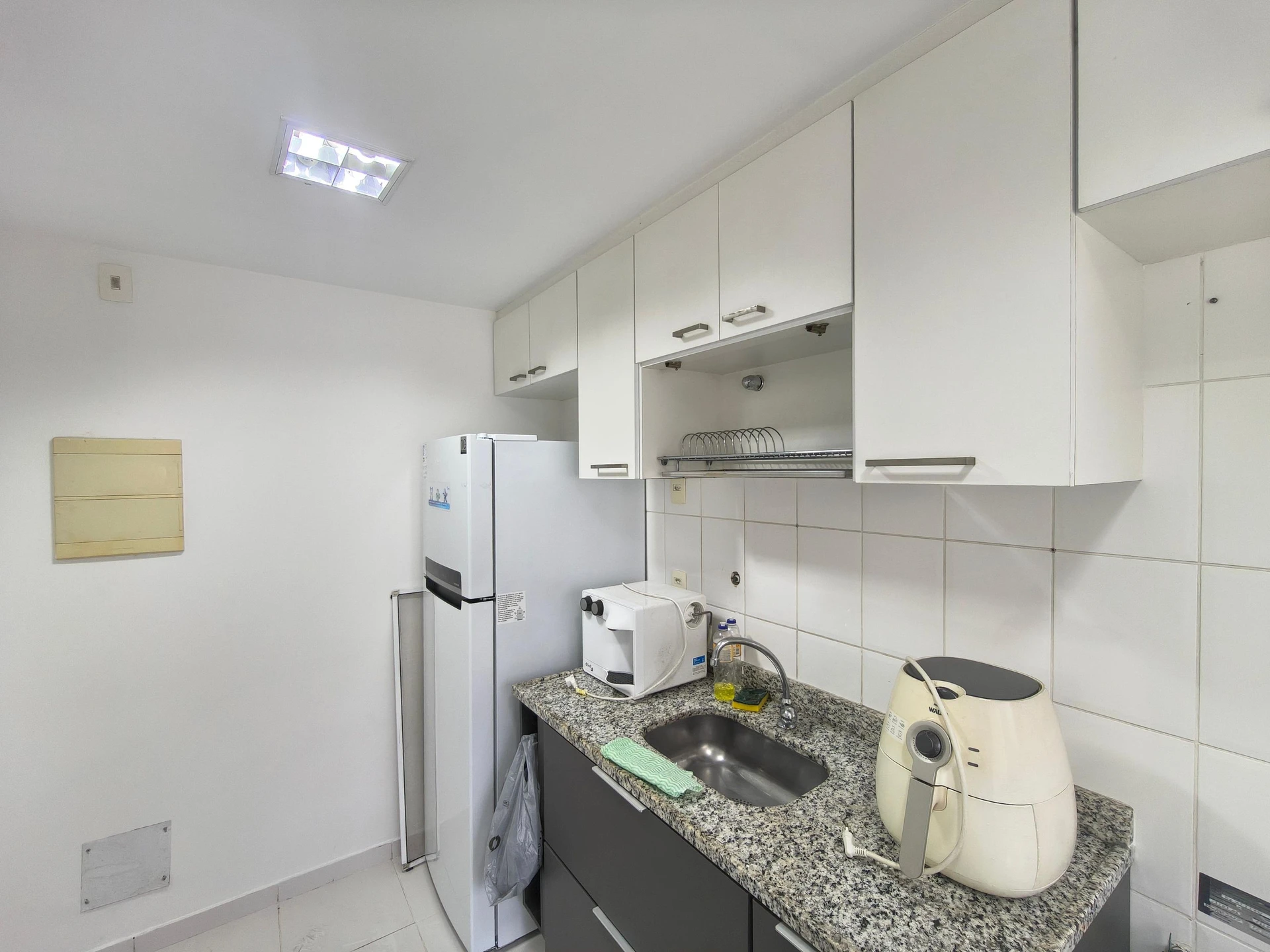 Apartamento mobiliado com 2 quartos e varanda — photo 14
