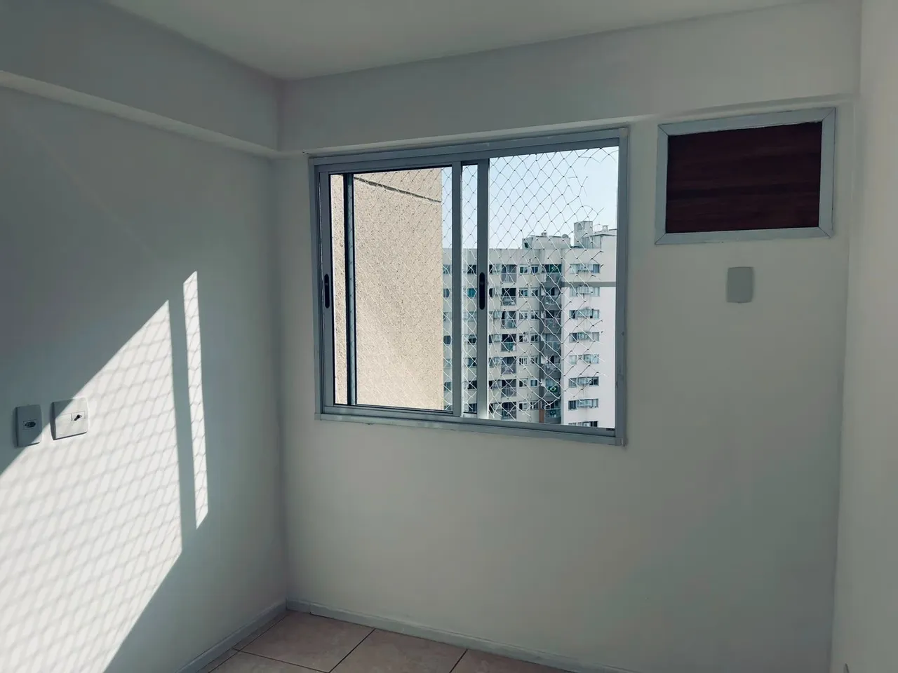 Unfurnished 2-bedroom apartment with 2 bathrooms — photo 8