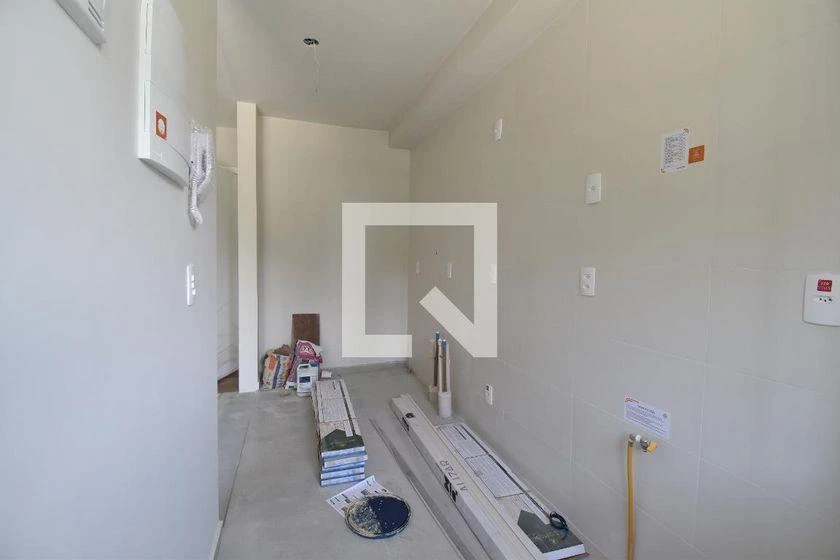 Balcony with a grill in a 2-bedroom apartment, 53 m² — photo 29