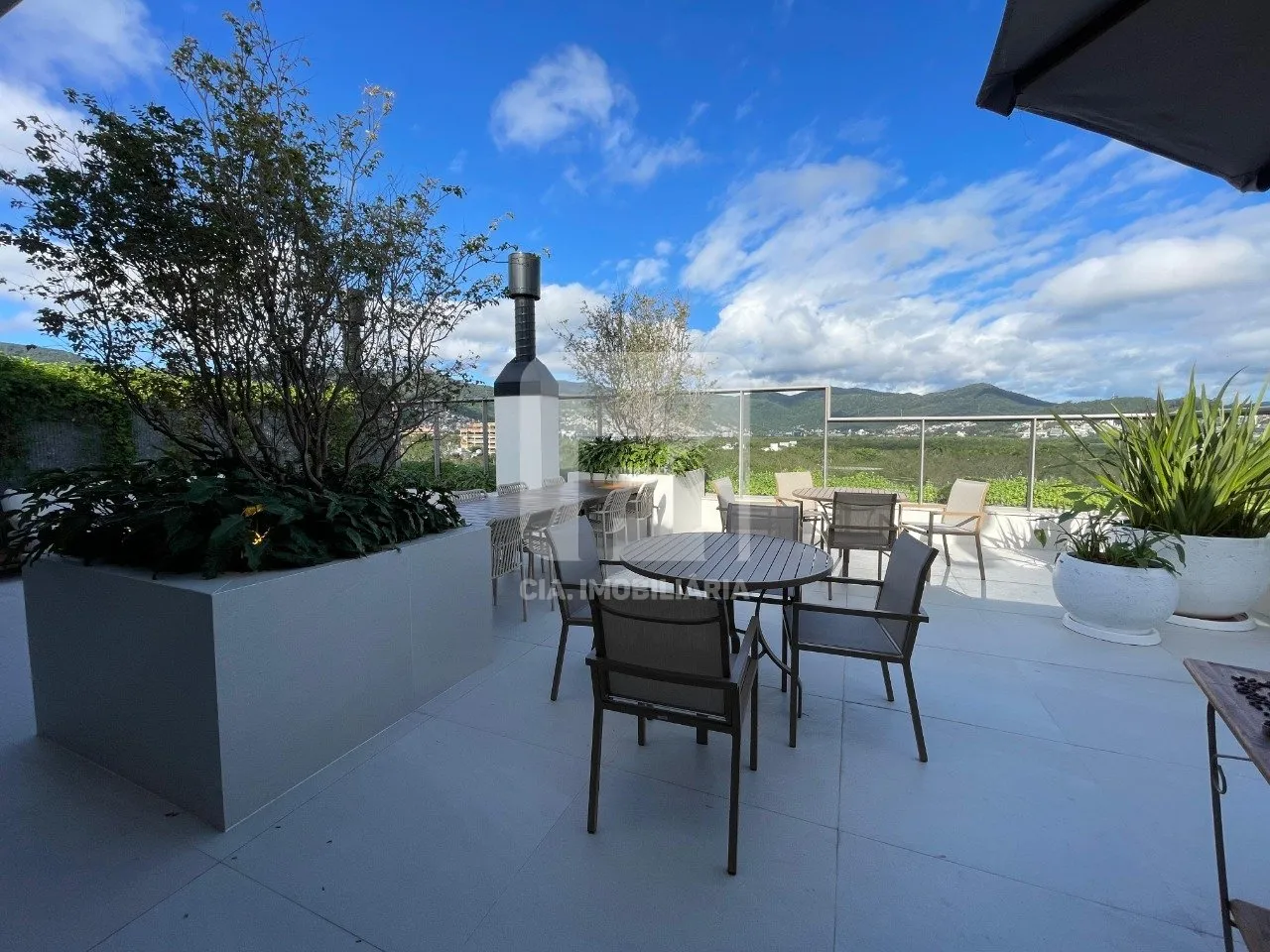 2-bedroom apartment with 2 parking spaces and balcony BBQ — photo 10