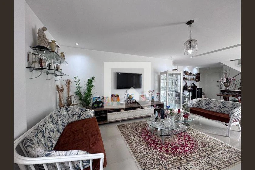 Furnished 360 m² apartment with 3 en-suite bedrooms — photo 25