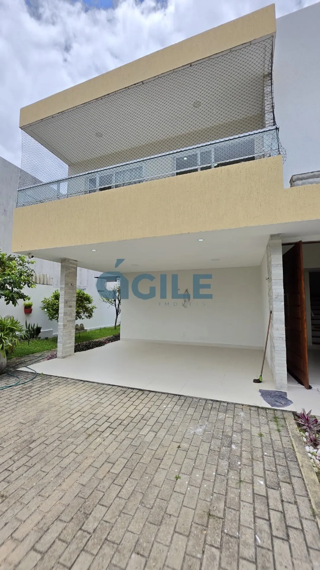 Washing machine in a 4-bedroom house, 200 m² — photo 23