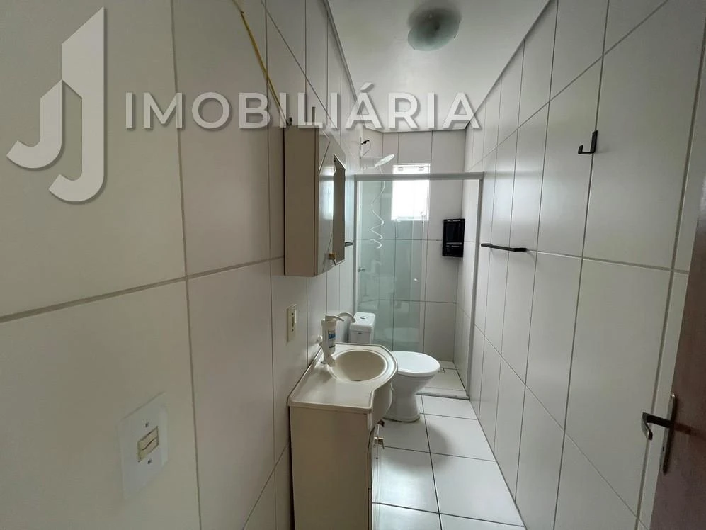 Glass-enclosed balcony in a 3-bedroom apartment, 90 m² — photo 15