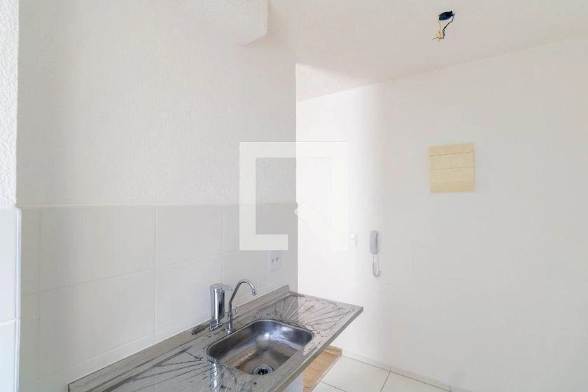 2-bedroom apartment with wood or laminate floors — photo 36