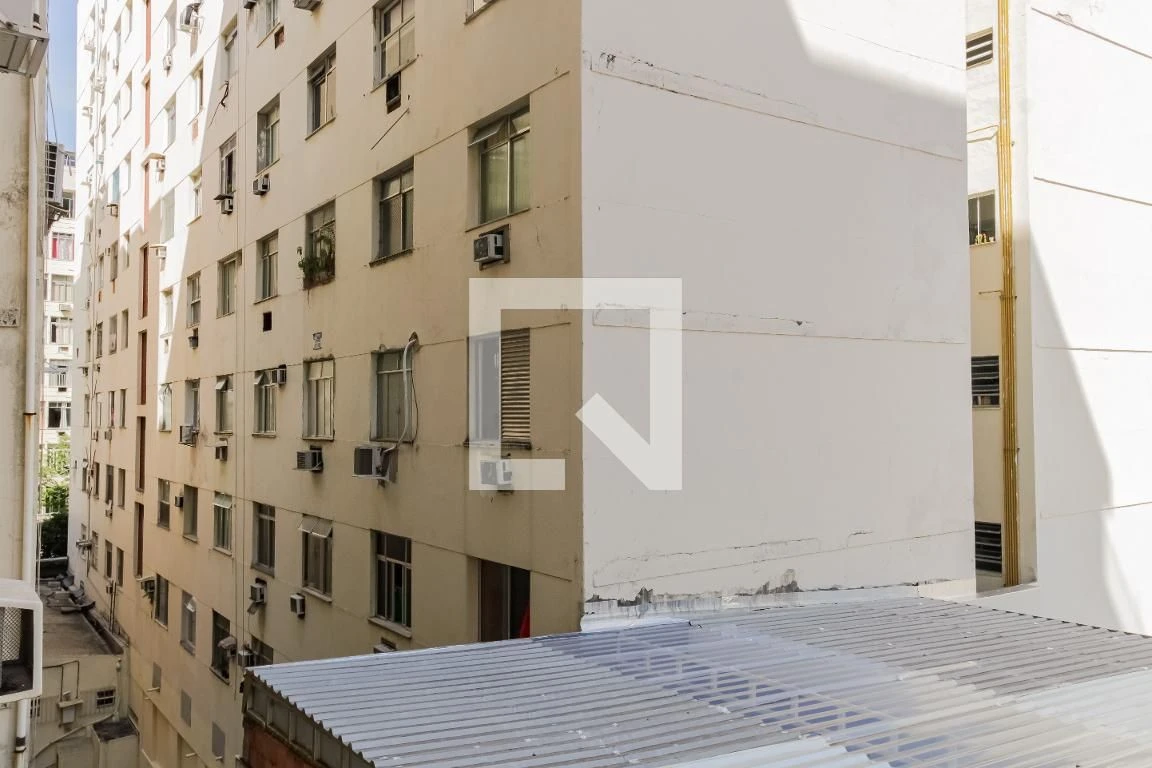 Apartment, 116 m², with wood or laminate floors — photo 15