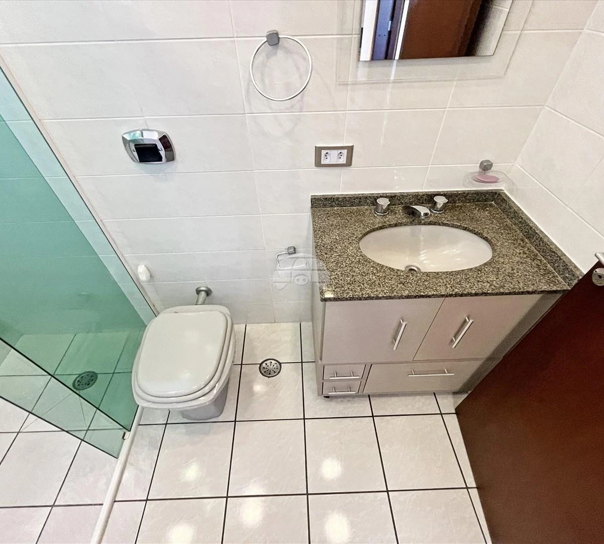 2-bedroom apartment with balcony, en-suite and 1 parking — photo 11