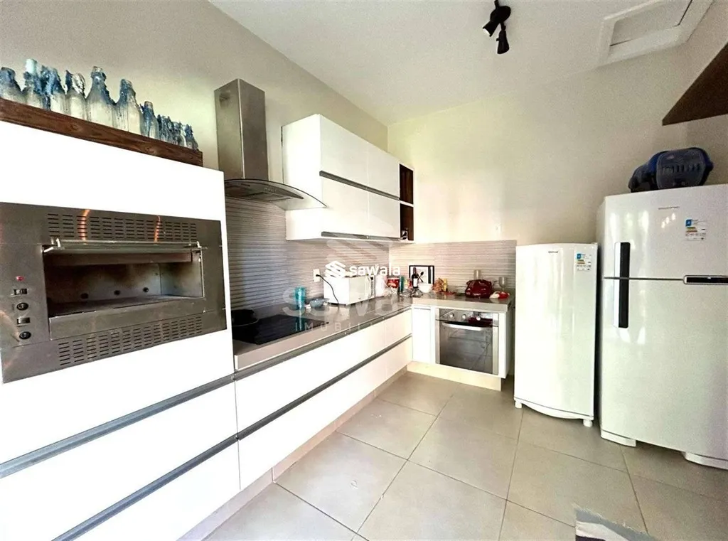 Furnished house with 600 m², 3 bedrooms and 5 baths — photo 19