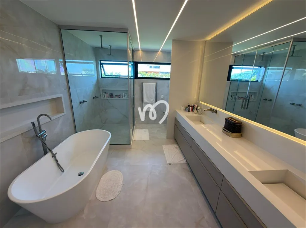 Duplex house with 5 bedrooms and 5 bathrooms — photo 44