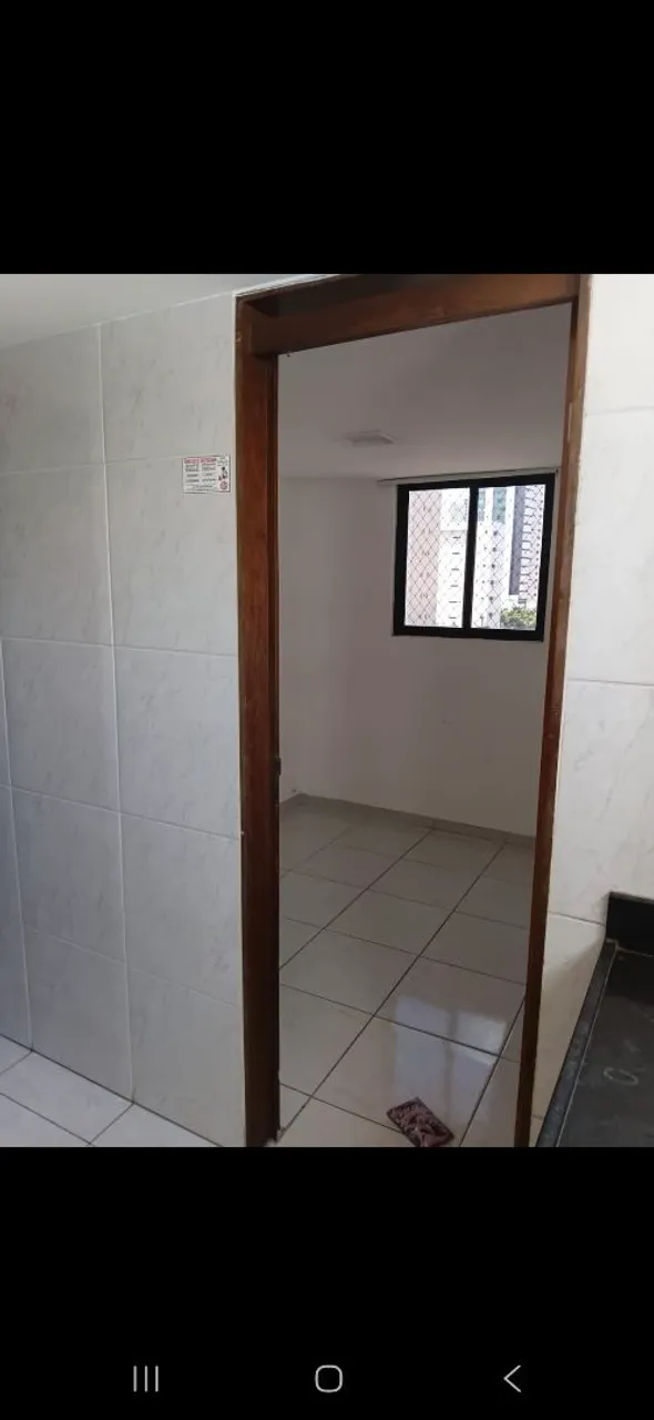 Apartamento com cozinha fechada e fogão a gás — photo 5