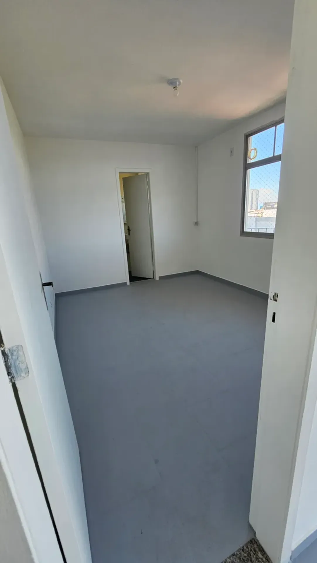 111 m² apartment with a separate fitted kitchen — photo 6