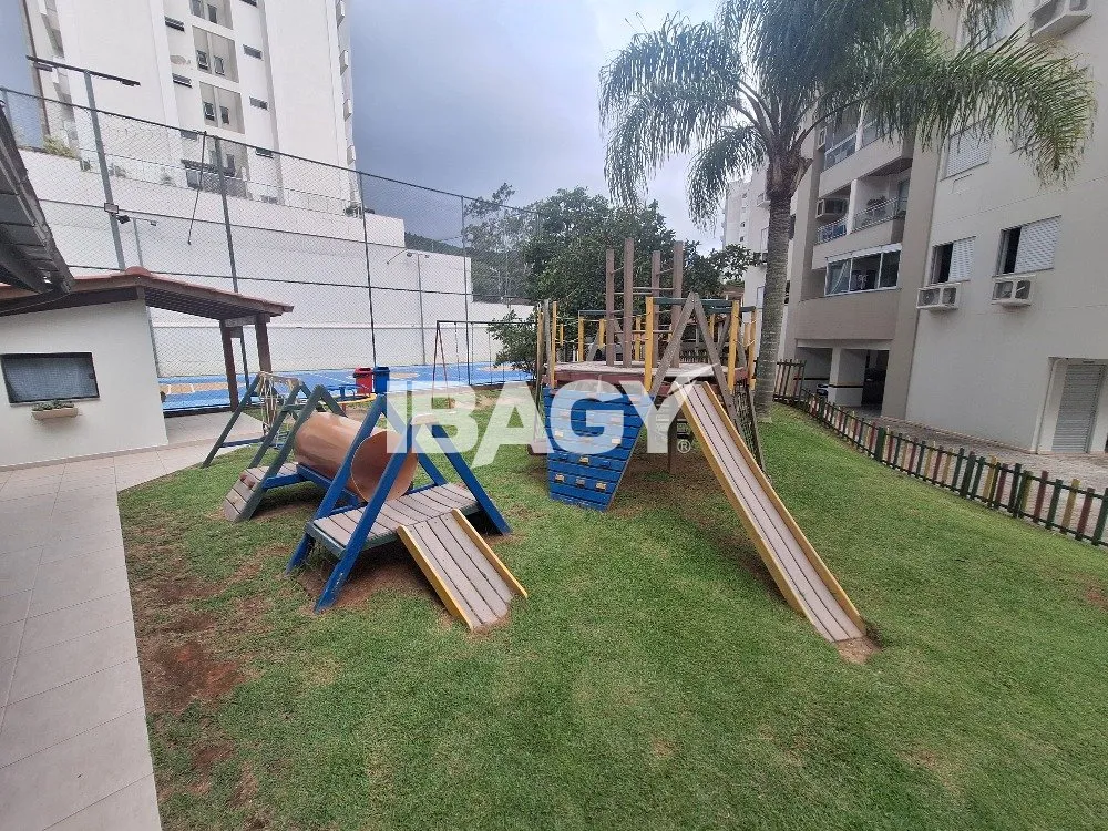 Apartamento amueblado de 3 dormitorios con suite — photo 29