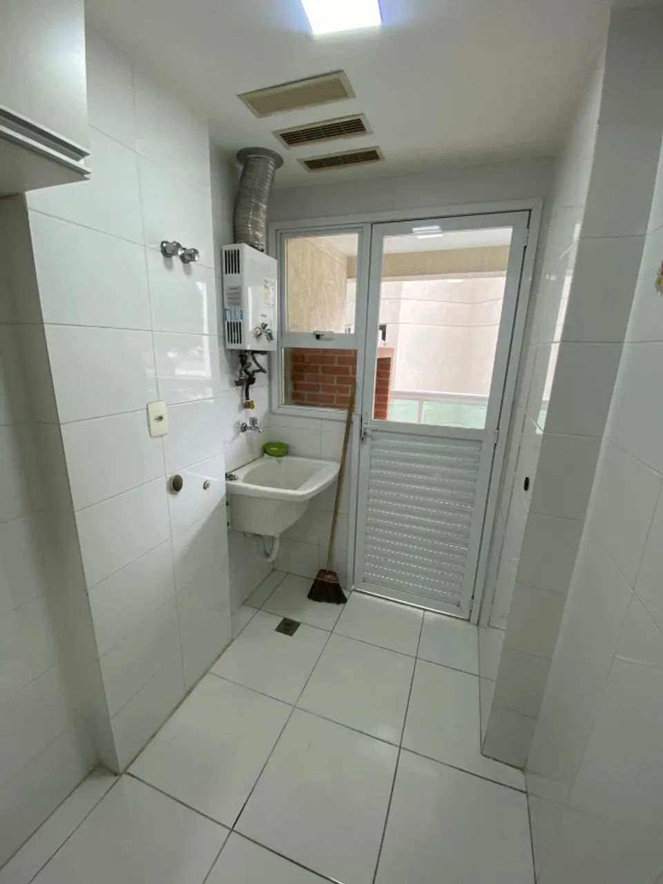 Apartment, 54 m², with a grill on the balcony — photo 4