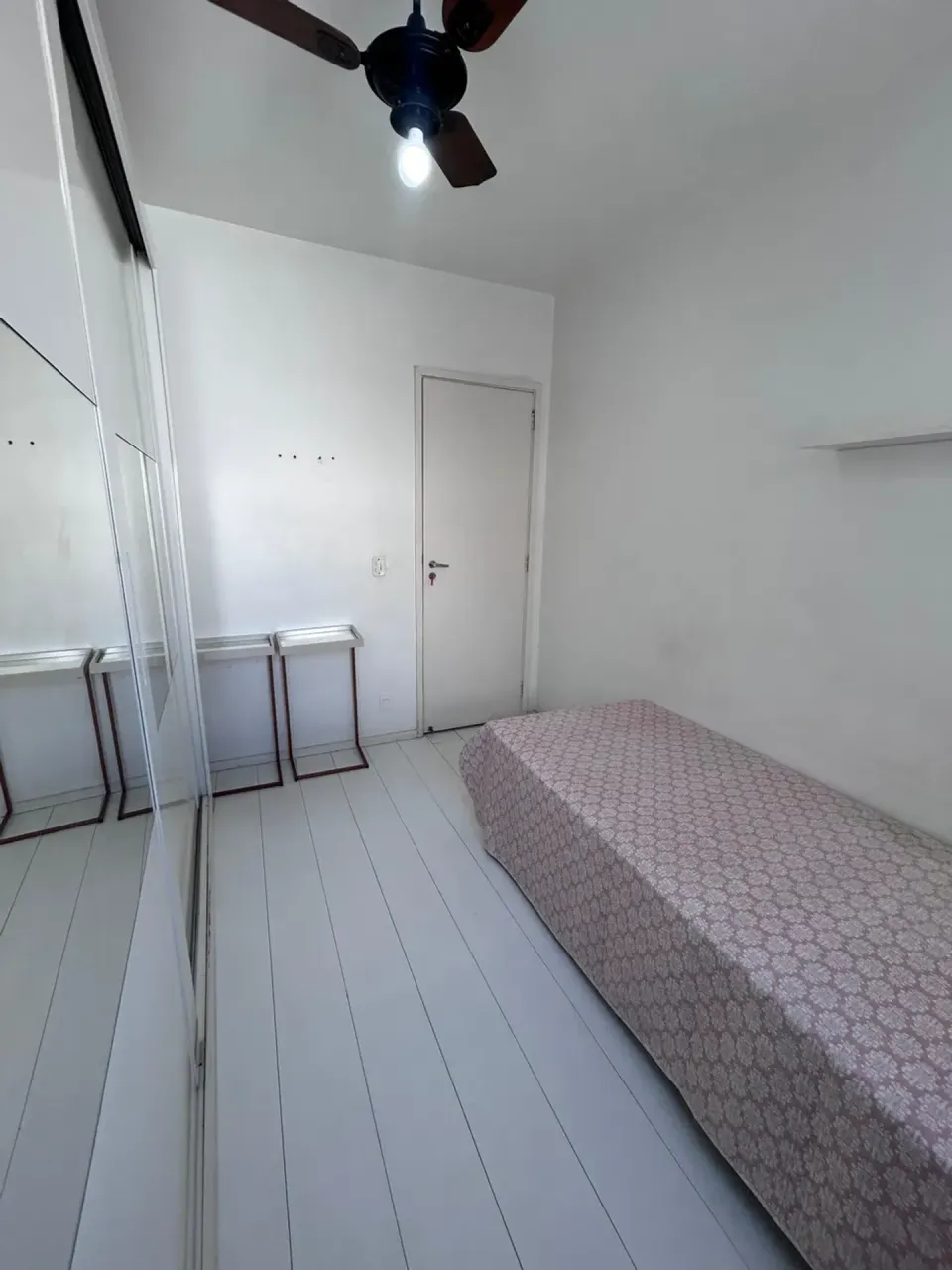 Apartment with a closed kitchen and gas stove — photo 10