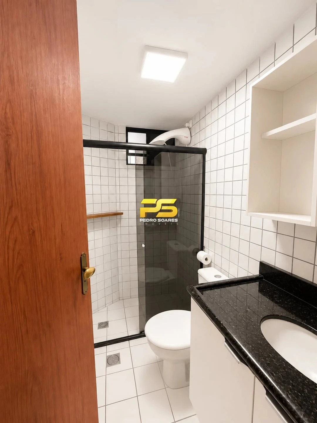 3-bedroom apartment with a washing machine — photo 22