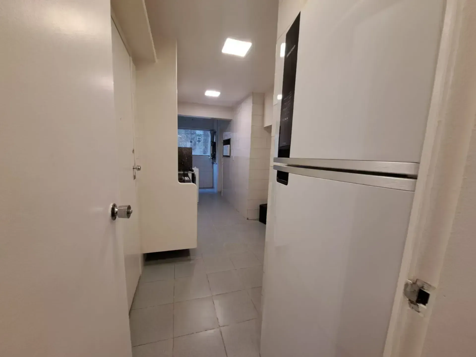 Furnished apartment with 4 bedrooms and 4 bathrooms — photo 11
