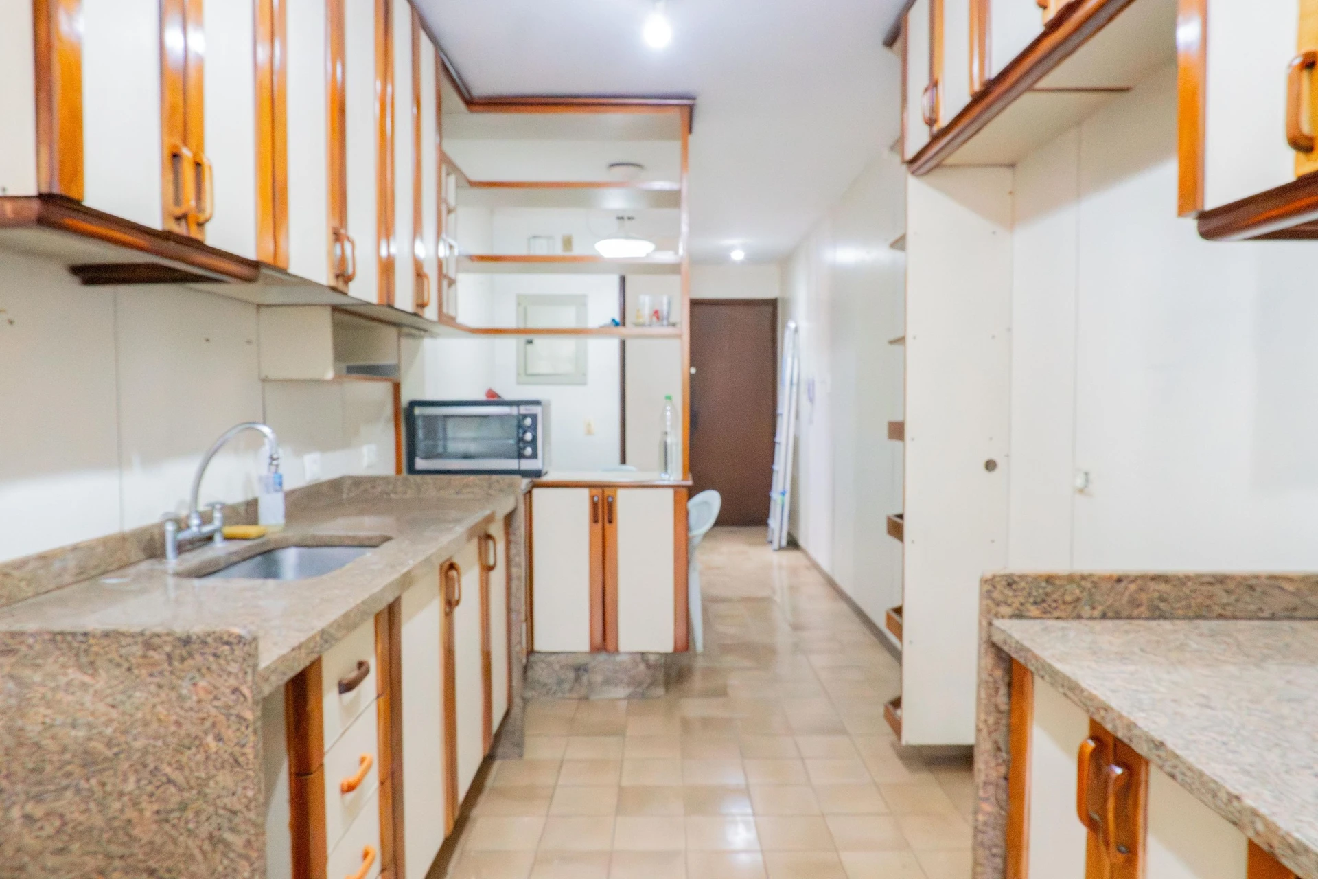 4-bedroom apartment with a mountain view in Rio de Janeiro — photo 46