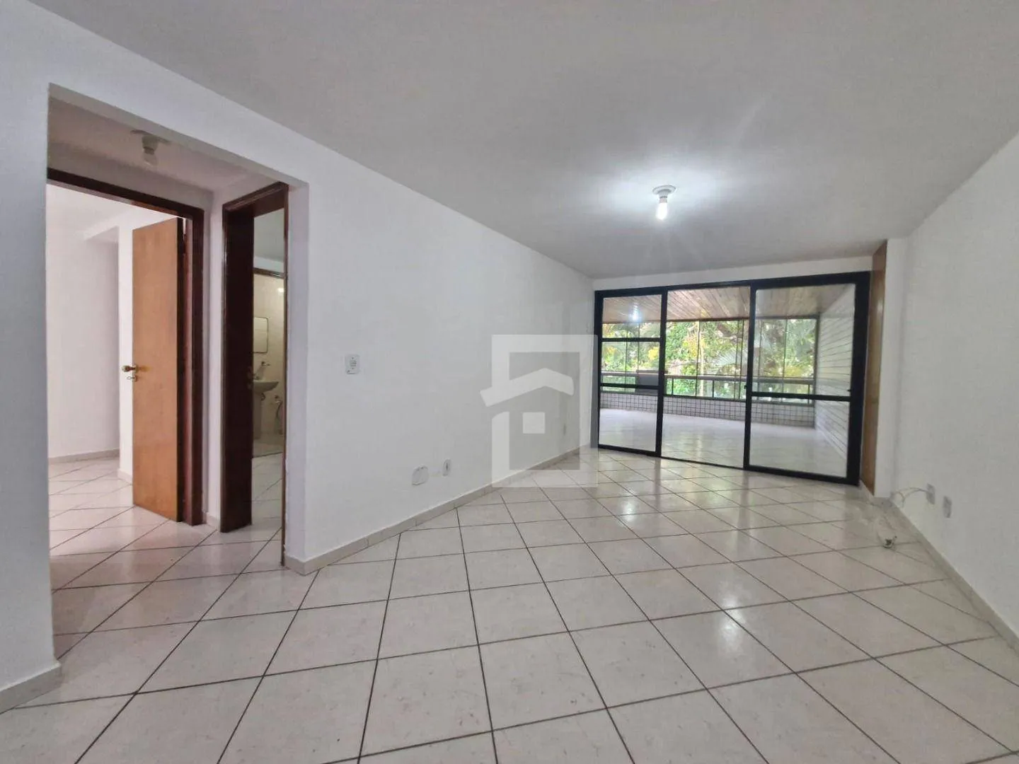 Apartamento com 2 quartos e 2 banheiros — photo 4