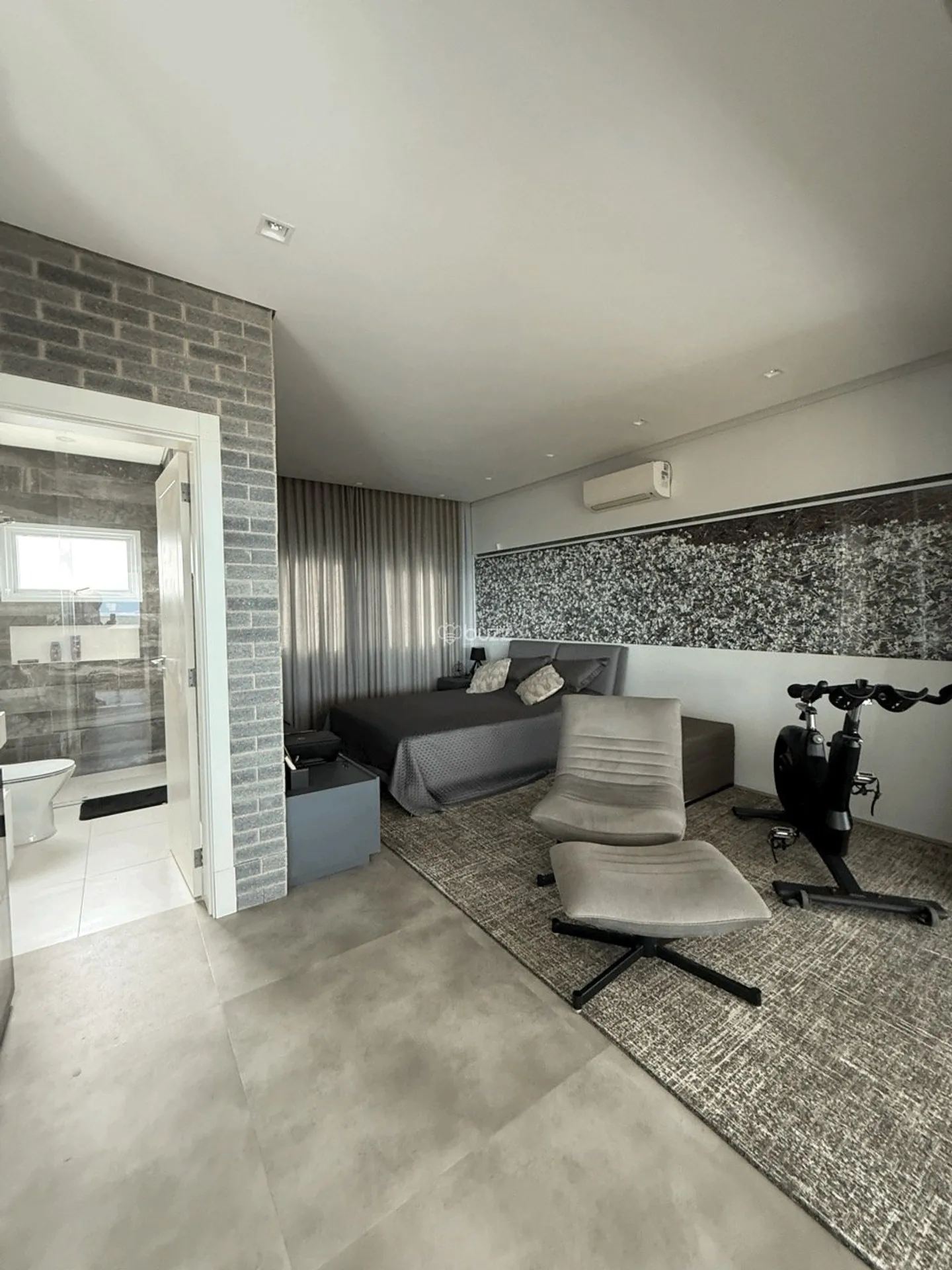 Furnished house, 561 m², with a water view — photo 4