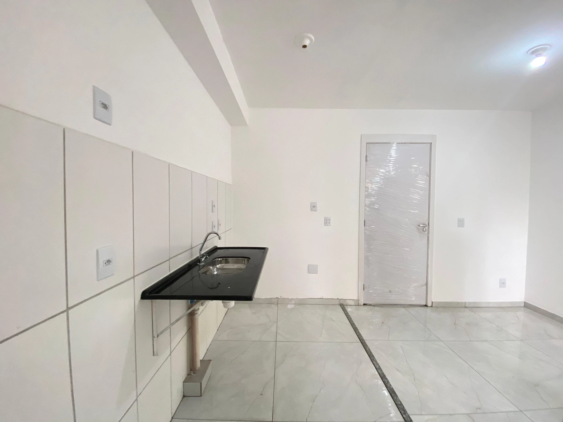 Rental apartment with 2 bedrooms and 4 parking spaces — photo 15