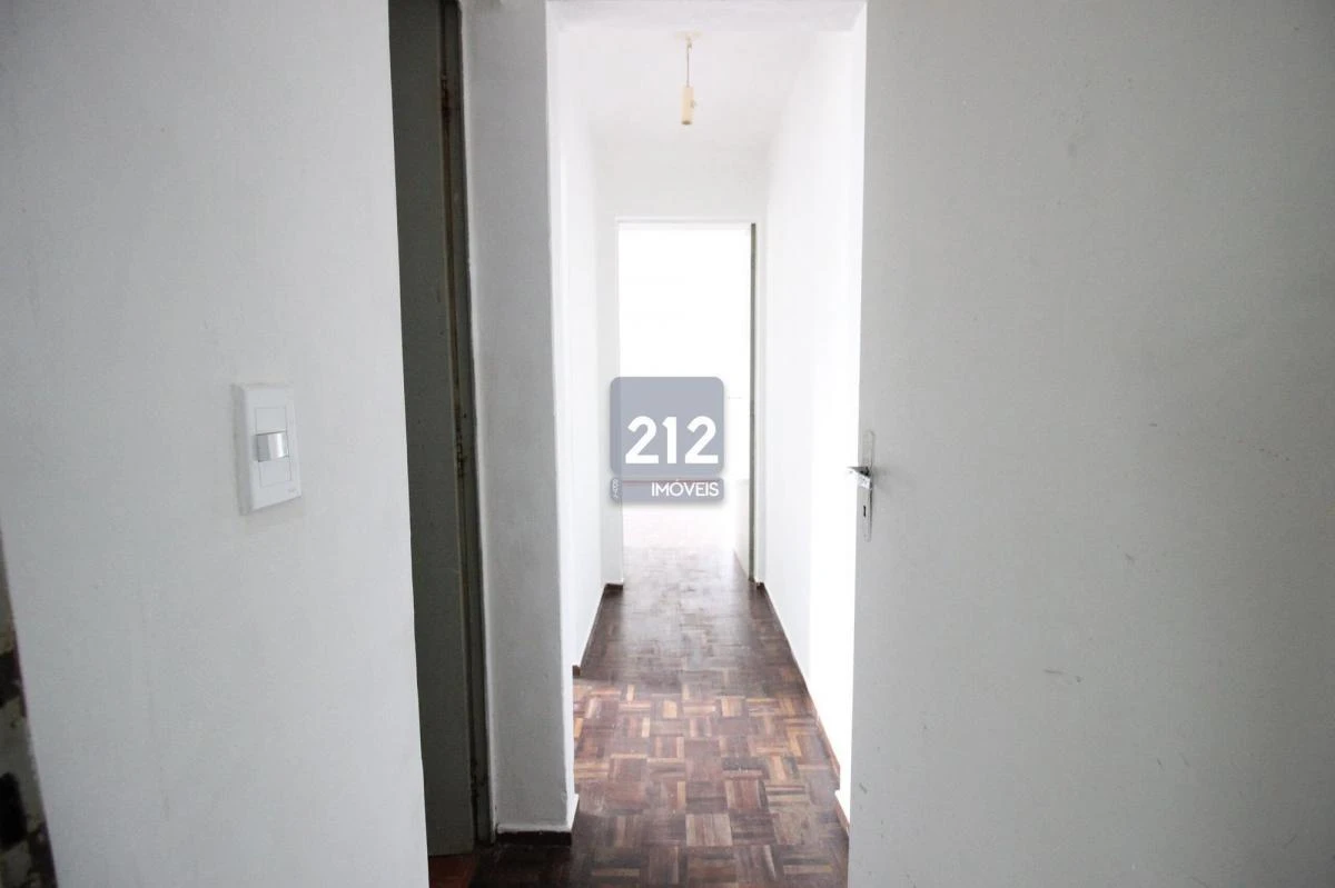 Apartment, 53 m², with wood or laminate floors — photo 11