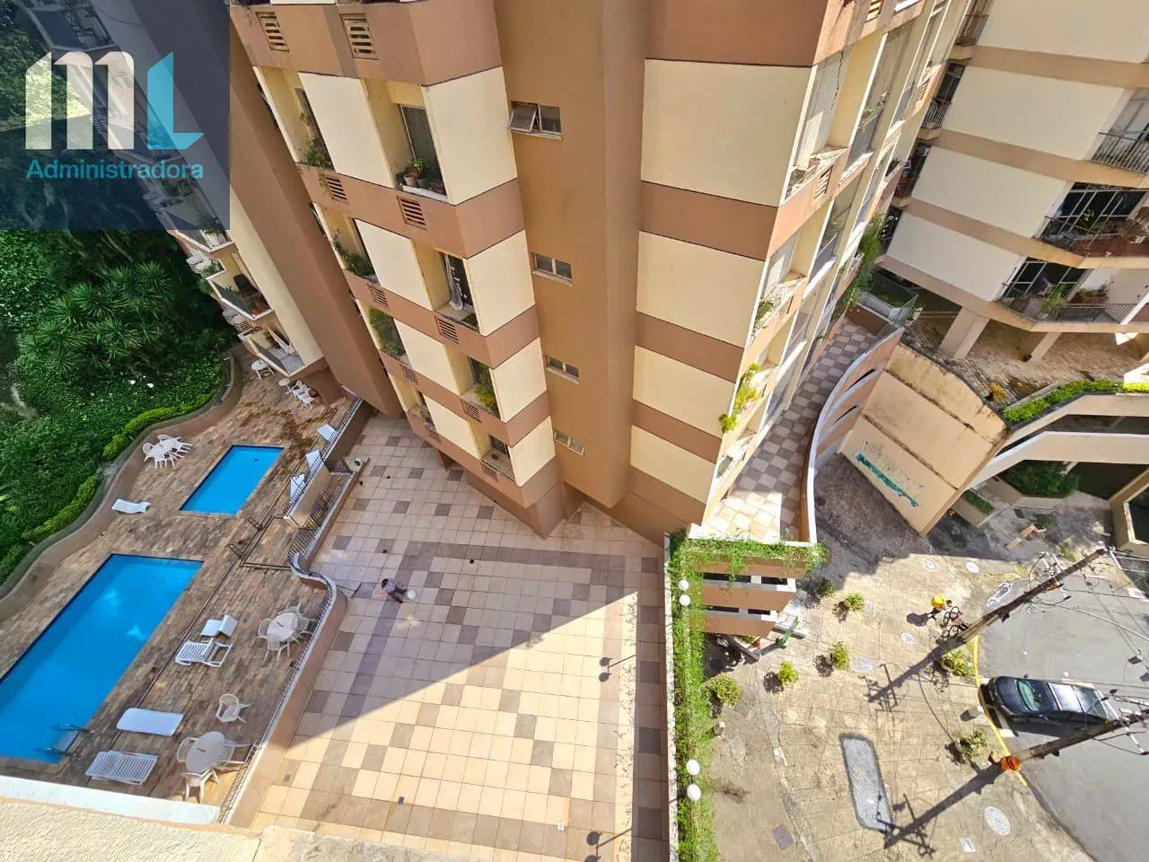 Квартира 90 м² з 3 спальнями та зоною на вулиці — photo 29
