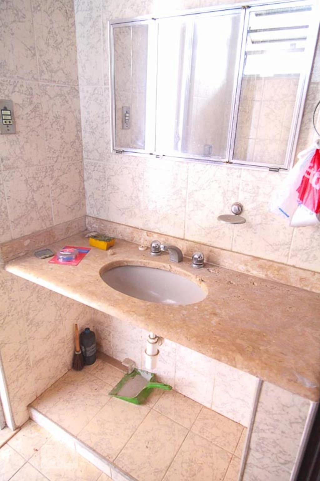 Невмебльована квартира з 2 спальнями та 1 місцем — photo 4