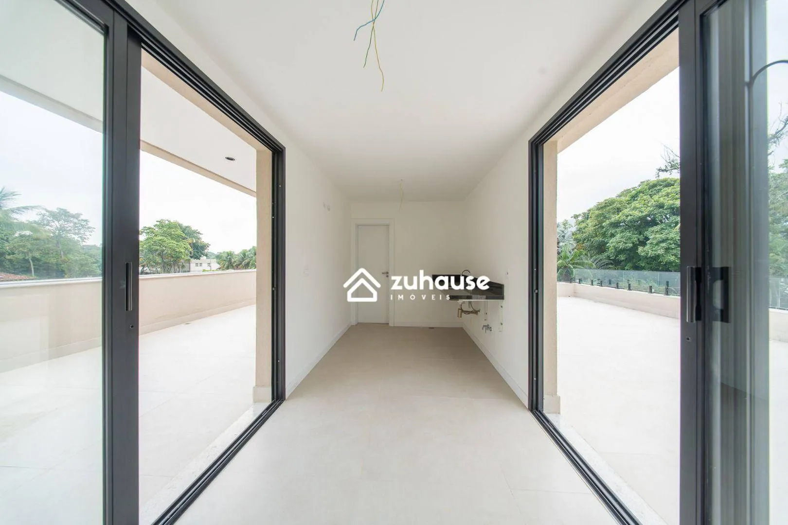 Casa tríplex com 5 quartos e 5 banheiros — photo 40