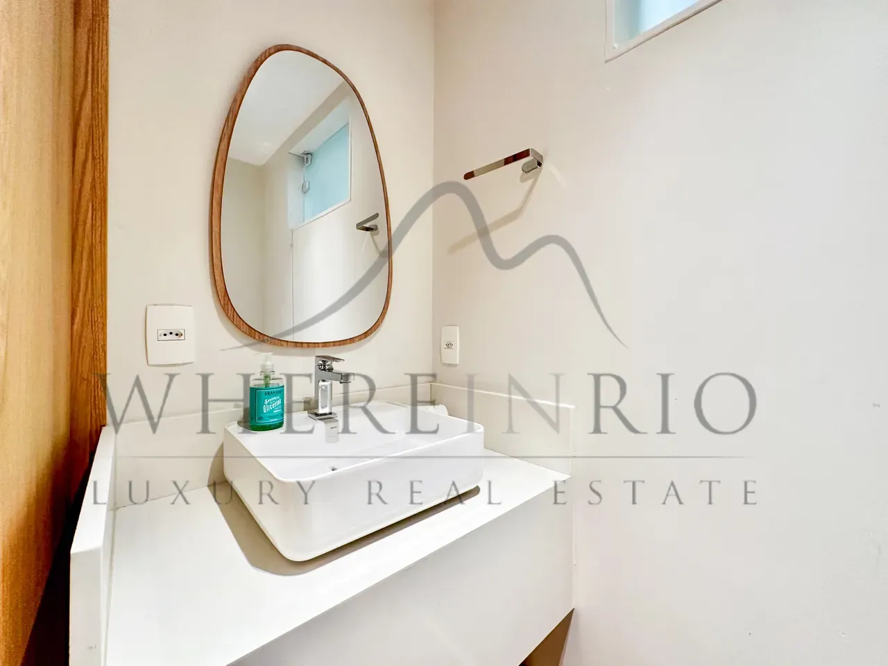 Apartamento mobiliado de 1 quarto com espaço de home office — photo 14