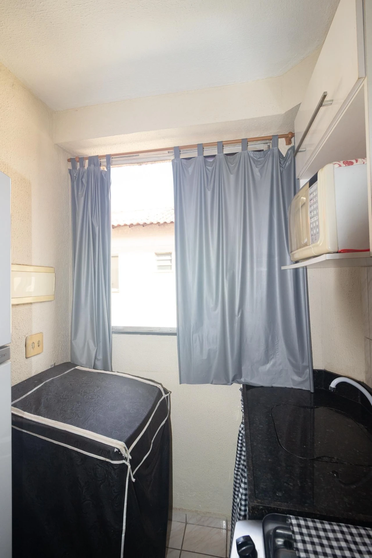 Apartamento mobiliado com 2 dormitórios e cozinha a gás — photo 3