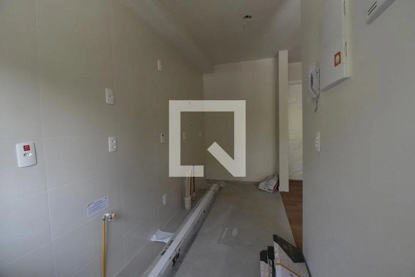 Balcony with a grill in a 2-bedroom apartment, 53 m² — photo 40