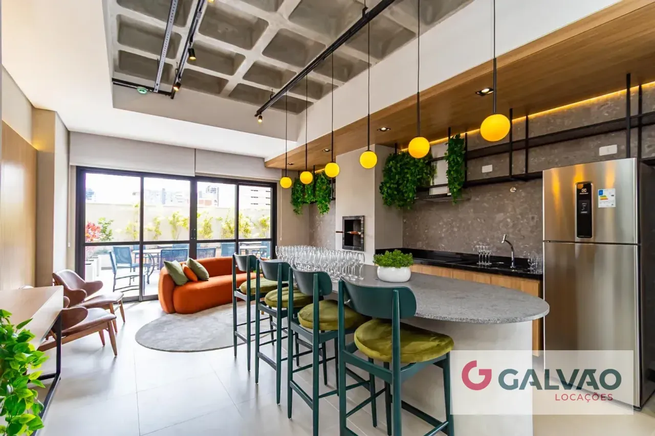 Furnished 1-bedroom apartment with open-plan gas kitchen — photo 10
