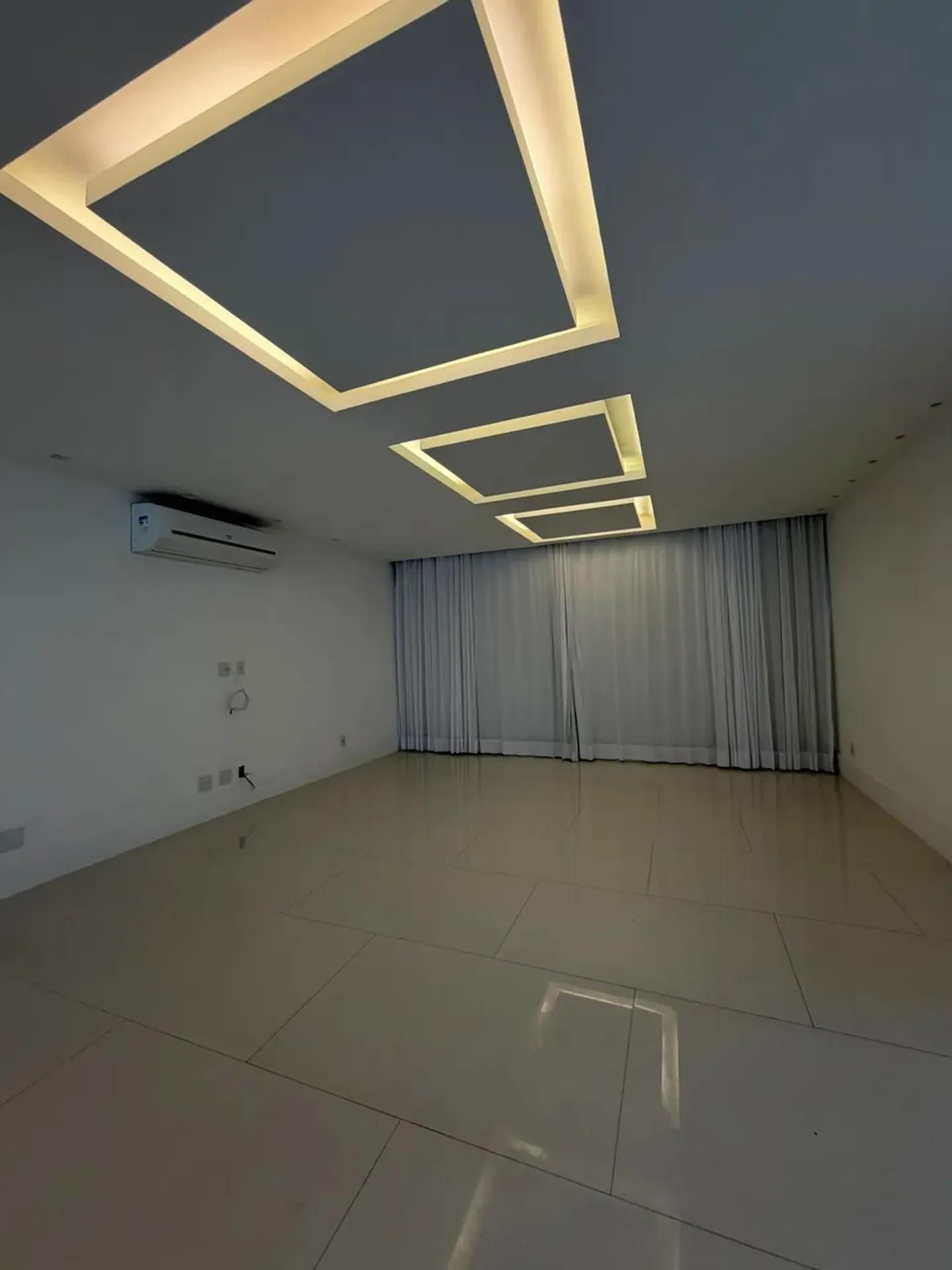 Rental and sale house with 5 bedrooms and 5 bathrooms — photo 32
