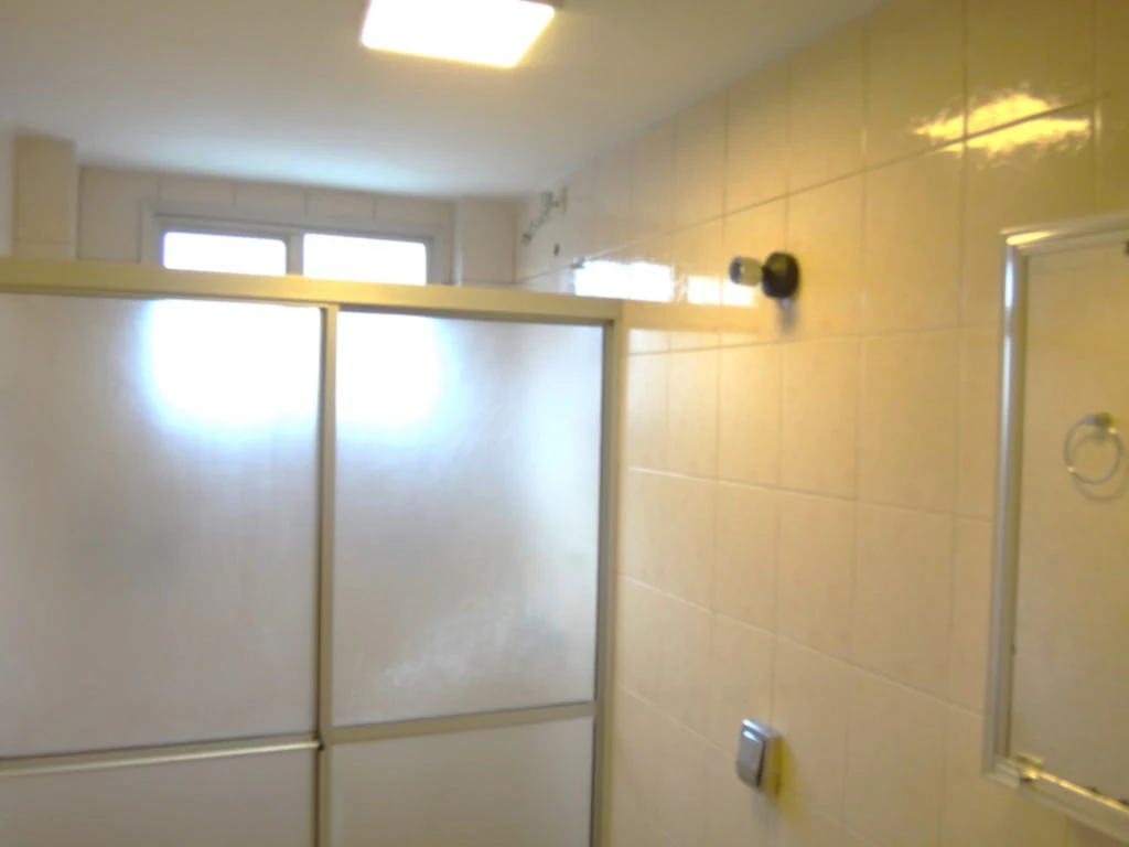 2-bedroom apartment with wood or laminate floors in Curitiba — photo 7