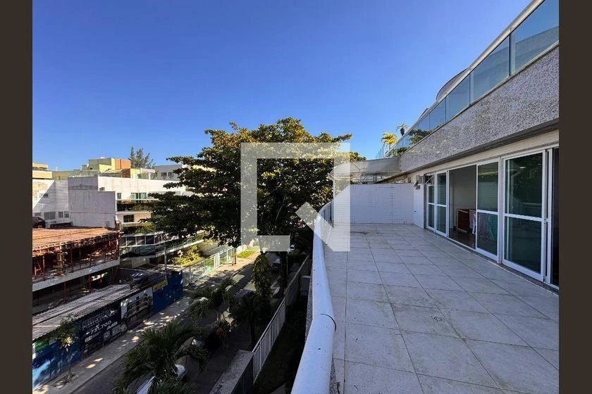 4 quartos e banheira: apartamento de 233 m² — photo 15