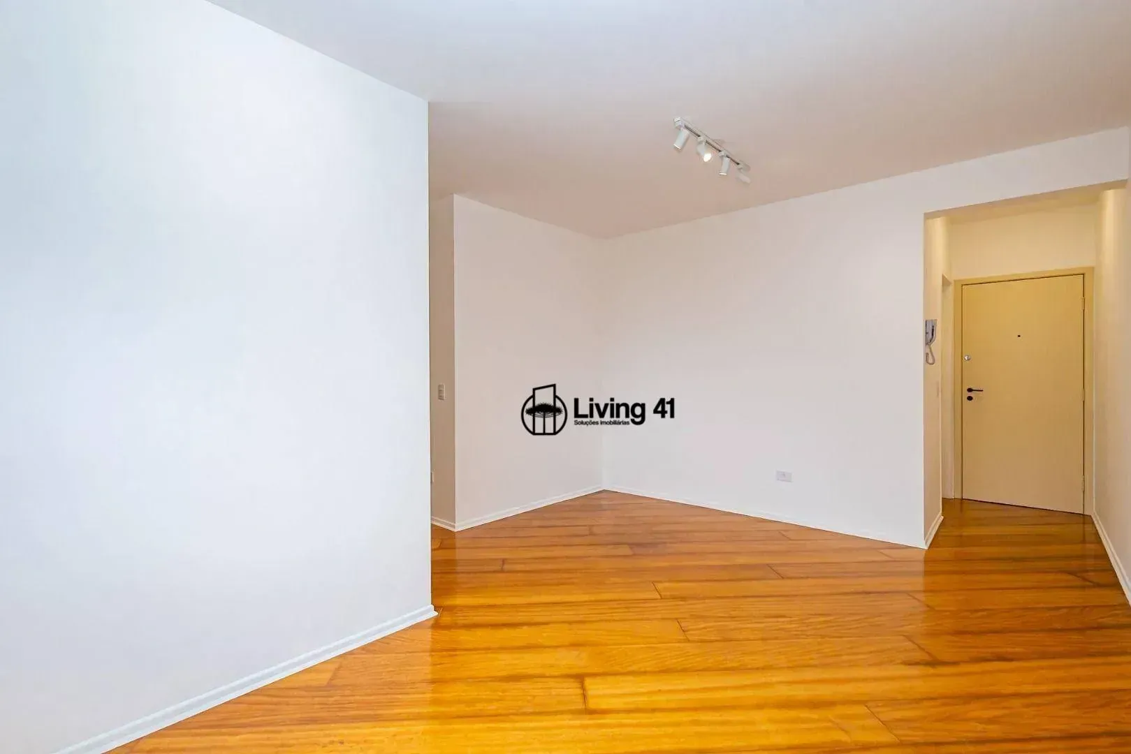 Квартира с 3 спальнями, 81 м² и 2 местами — photo 5