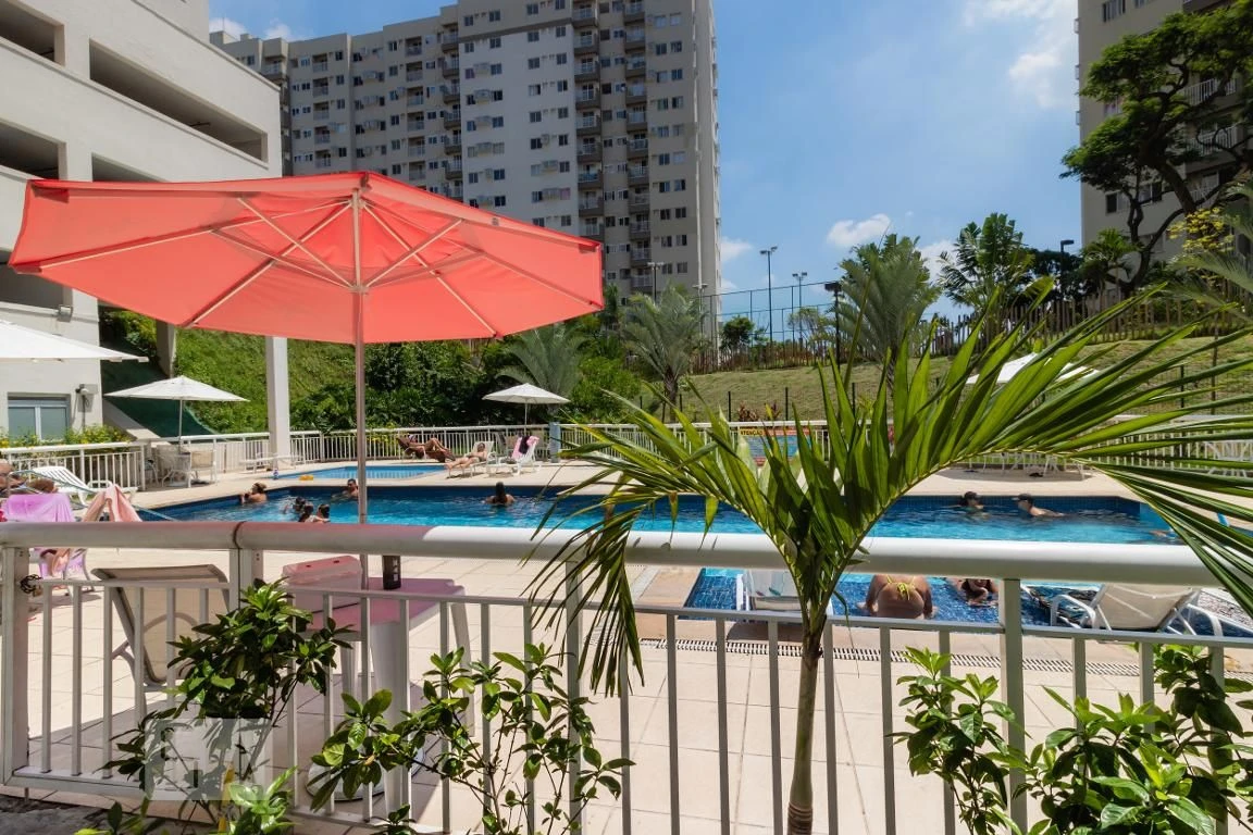 Furnished 2-bedroom apartment with balcony — photo 28