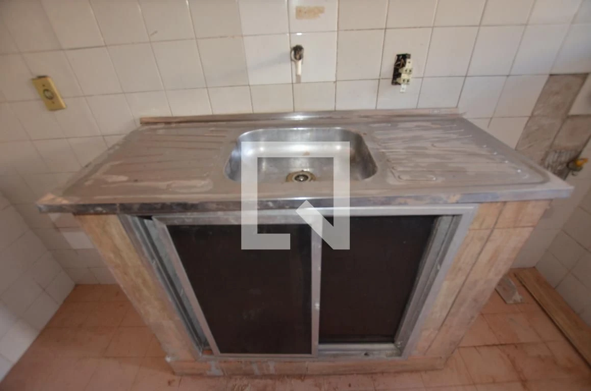 Квартира з 2 спальнями та 1 ванною і 2 місцями — photo 7