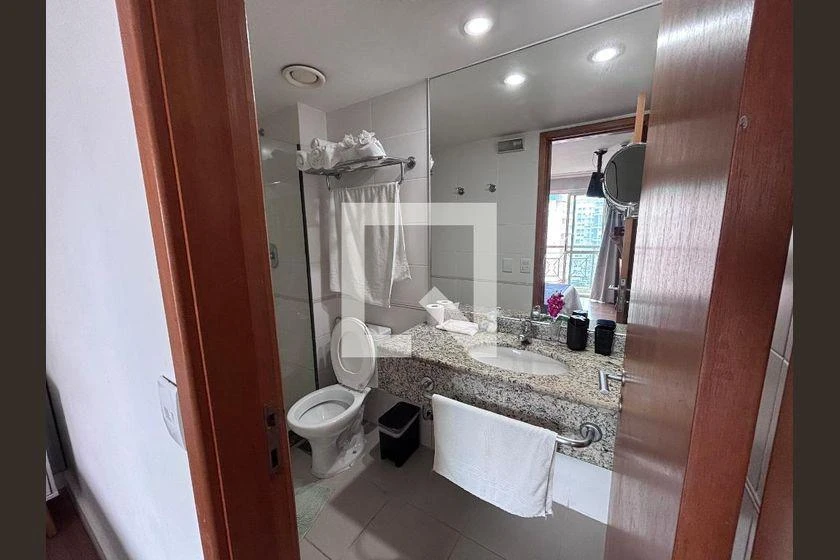 Apartamento mobiliado de 35 m² com 1 quarto e varanda — photo 13