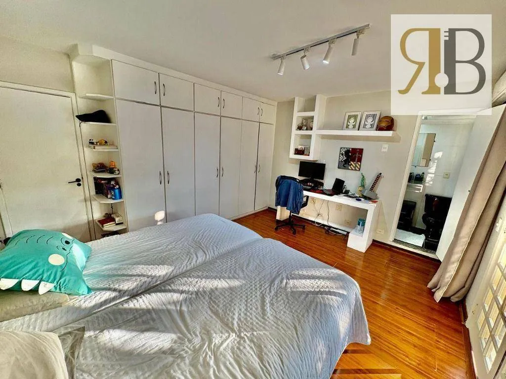 Furnished house with 5 bedrooms and 532 m² — photo 37
