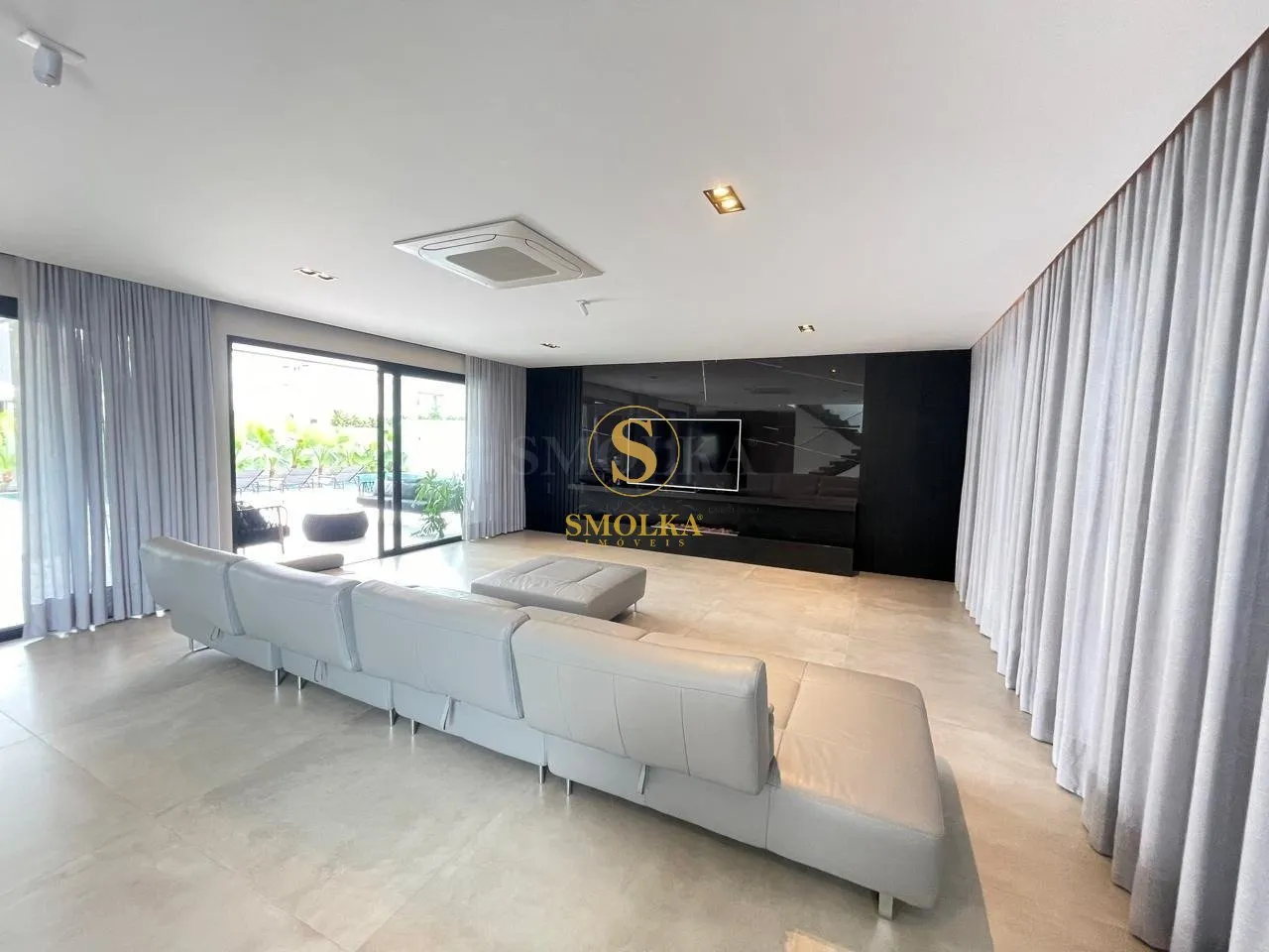 Меблированный дом 645 м² с 5 спальнями и 7 санузлами — photo 64